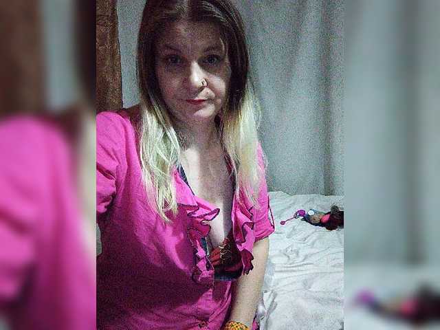 Live sex webcam photo for kolitoo #269305882