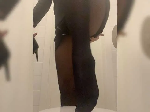Live sex webcam photo for Akula778 #269305412