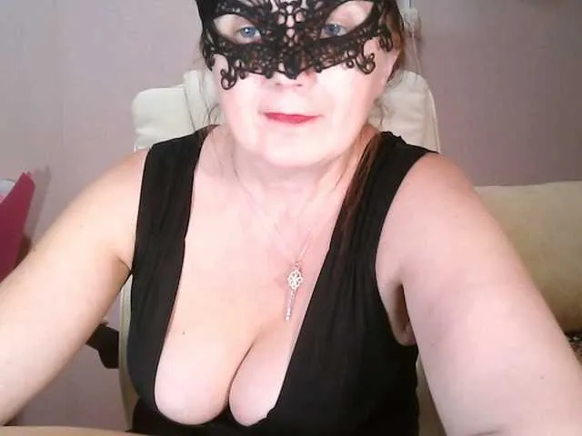 Live sex webcam photo for leeloofire #269305482