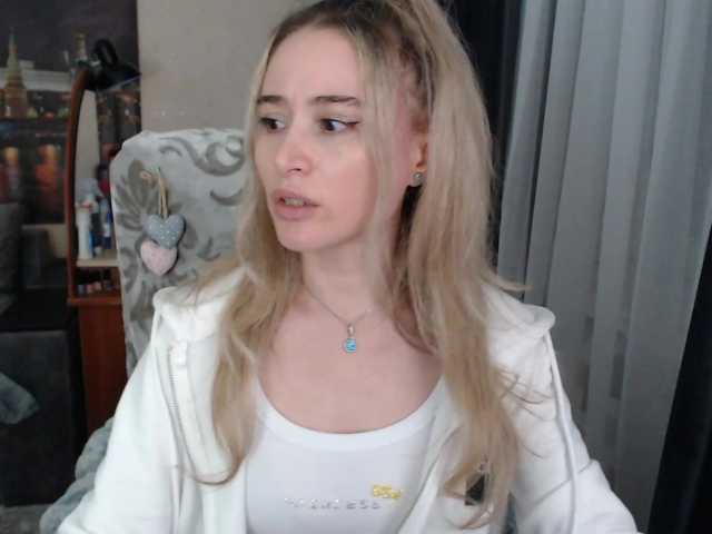 Live sex webcam photo for xyliganka777 #269298670