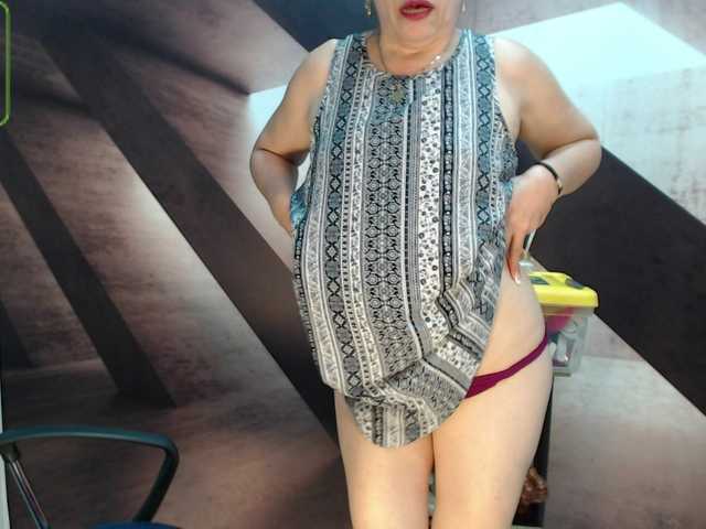 Live sex webcam photo for maturehot-1 #269306165