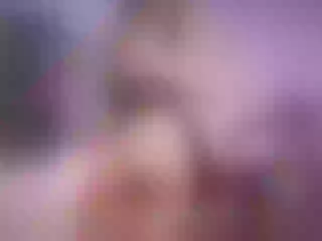 Live sex webcam photo for JuicyyAngel #269309978