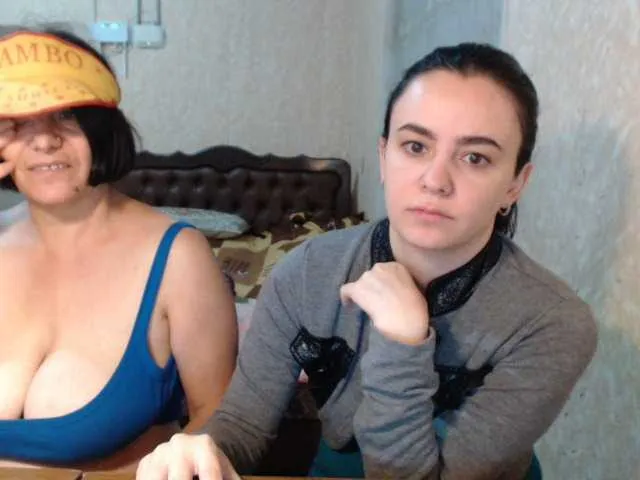 Live sex webcam photo for Katernia48 #269305410