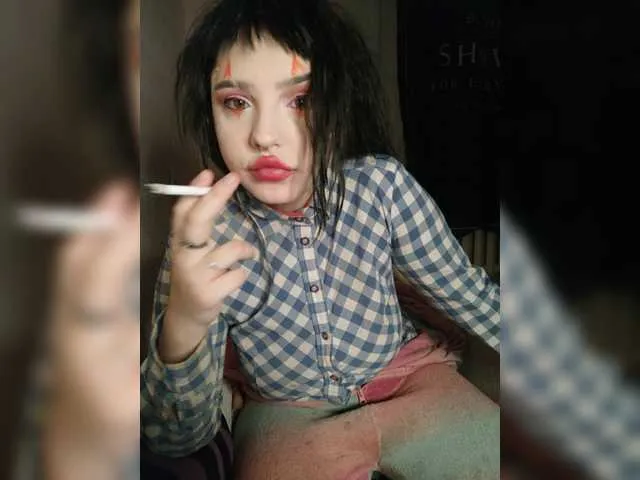 Live sex webcam photo for LittleDelora #269298857