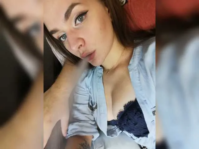 Live sex webcam photo for HellMor #269309974