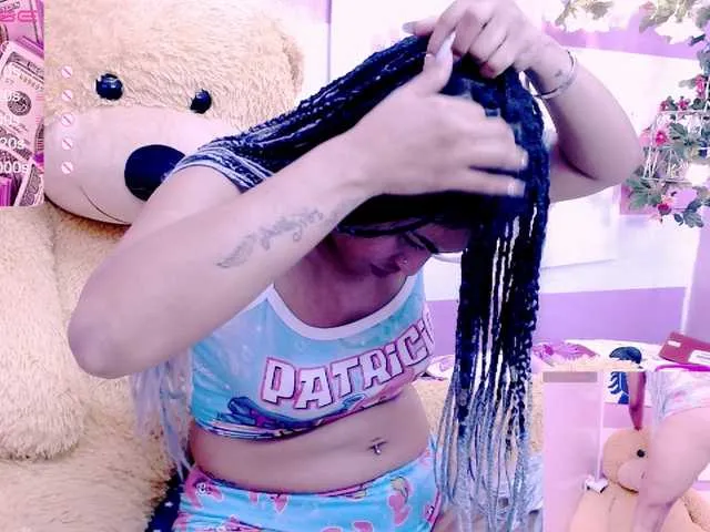 Live sex webcam photo for GlendaHolt #269311775