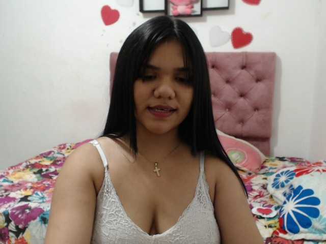 Live sex webcam photo for tyfanysweet #269299291