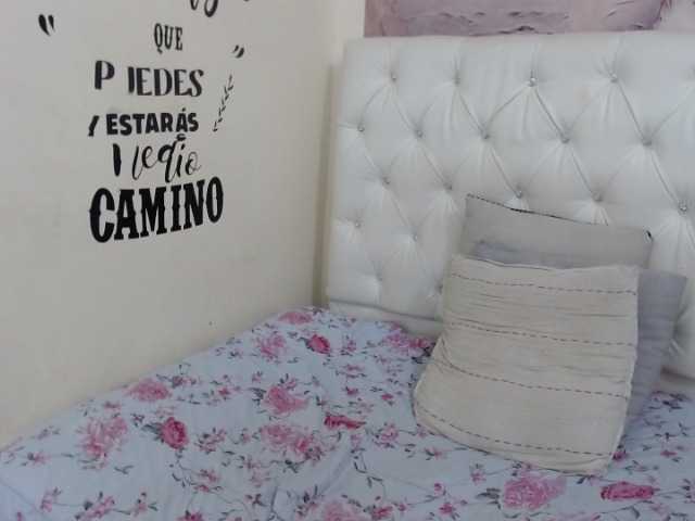 Live sex webcam photo for AdeleMilf #288007745