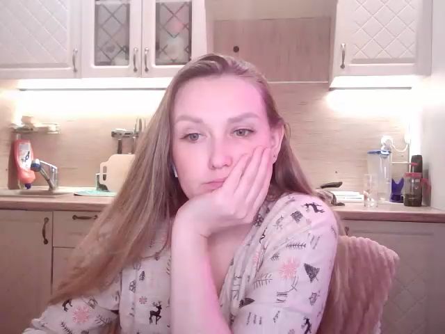 Live sex webcam photo for JaneGrey111 #269309465