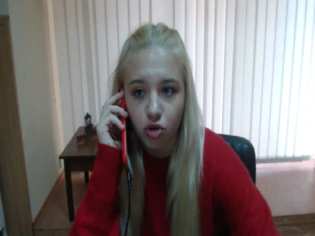 Live sex webcam photo for KalipsoHun #269303858