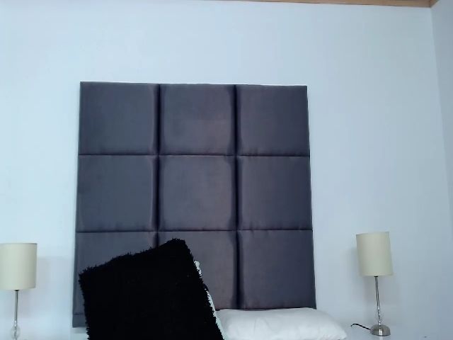 Live sex webcam photo for Mia_thompsons #269314574