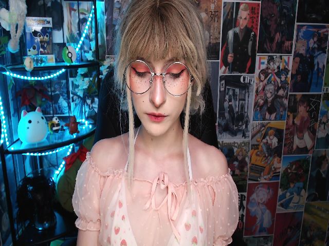 Live sex webcam photo for Manarose27 #269312265