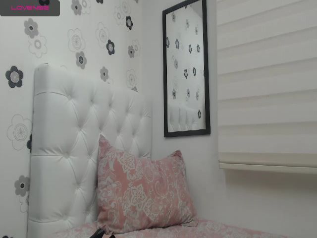 Live sex webcam photo for talisha_brown #269311969