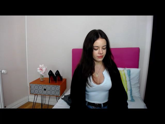 Live sex webcam photo for ChloeBeauty #269304392