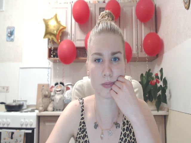 Live sex webcam photo for Ms_Charming #269313827