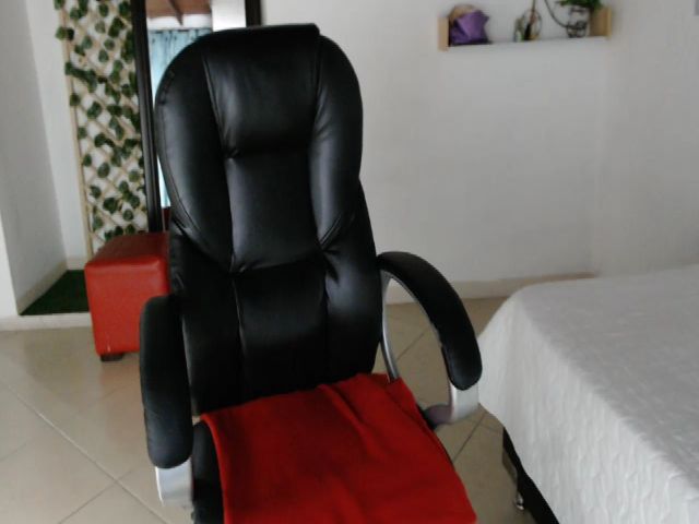 Live sex webcam photo for Abba_smith #269303653