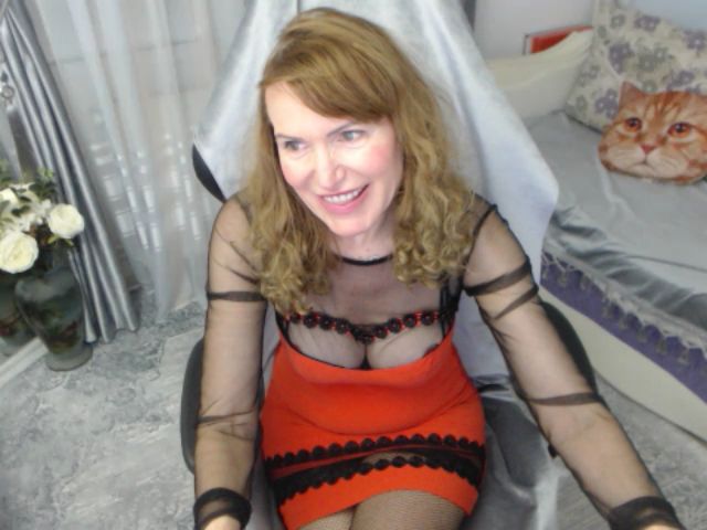Live sex webcam photo for RedHeadRita #269303960