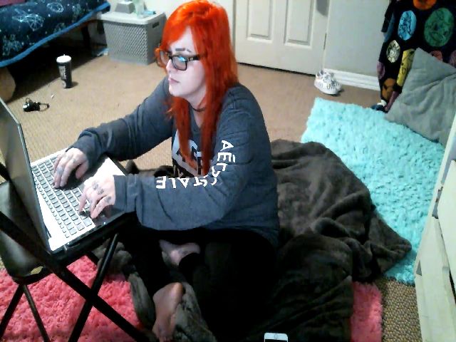 Live sex webcam photo for FloraSky #269314544