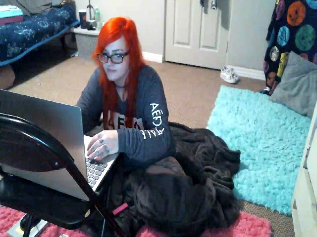 Live sex webcam photo for FloraSky #269314880