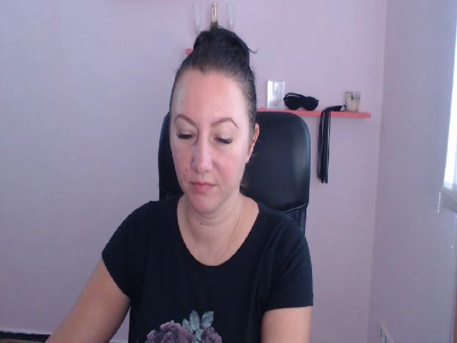 Live sex webcam photo for LexiFox_ #269303489