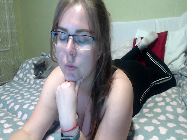 Live sex webcam photo for Scarlet_Johan #269309599