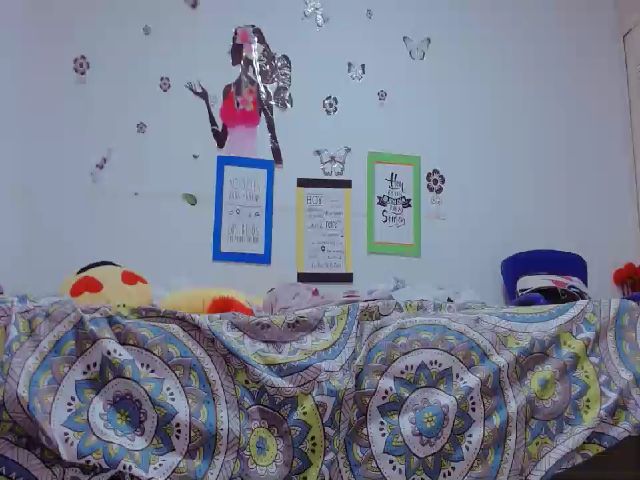 Live sex webcam photo for Emira2 #269309202