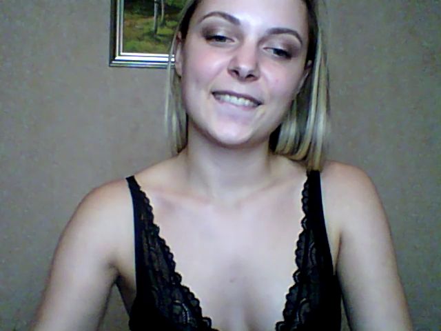 Live sex webcam photo for BreeAngel #269304481