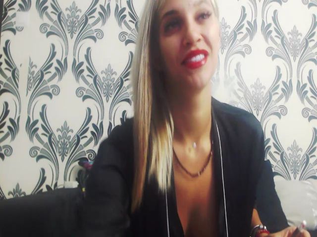 Live sex webcam photo for Lorehottie #269308349