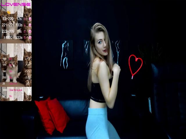 Live sex webcam photo for LiliManchest #269311061