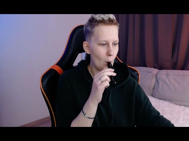 Live sex webcam photo for Oh_daisy #269304114