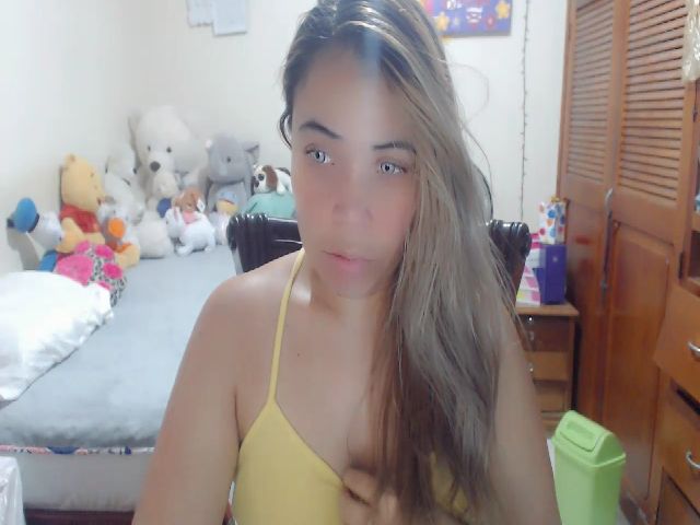 Live sex webcam photo for Meganhill_ #269300032