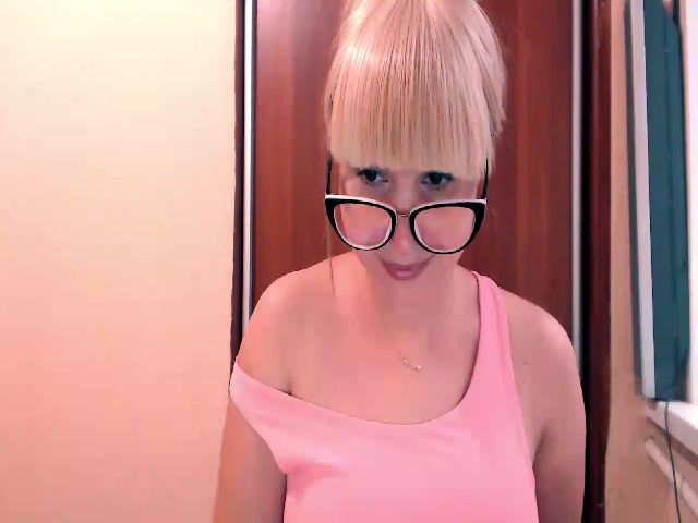 Live sex webcam photo for Kay_Lo #269306899