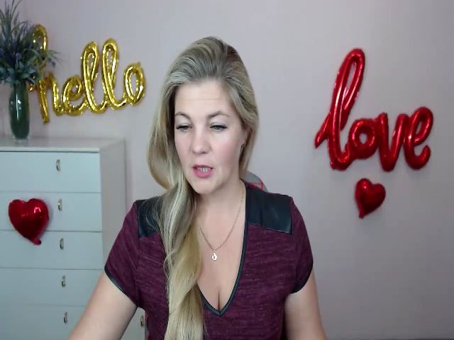 Live sex webcam photo for Next_ToMe #269313191