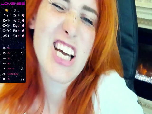 Live sex webcam photo for EmiilyFox #269308633