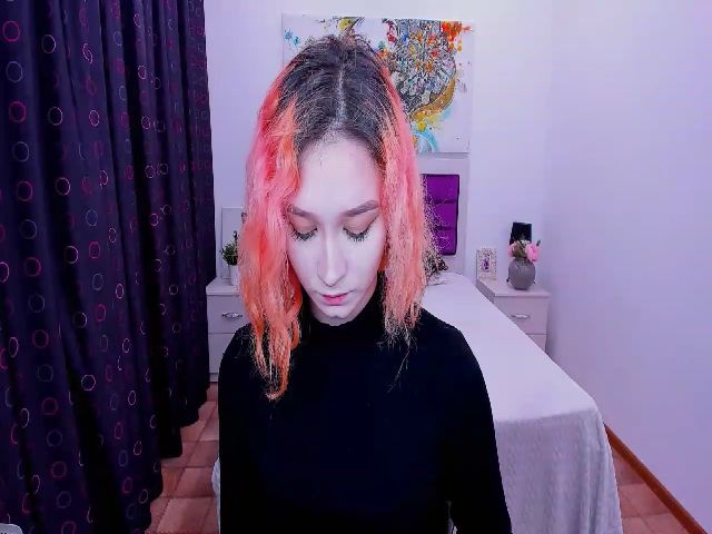 Live sex webcam photo for FionaClassy #269308640