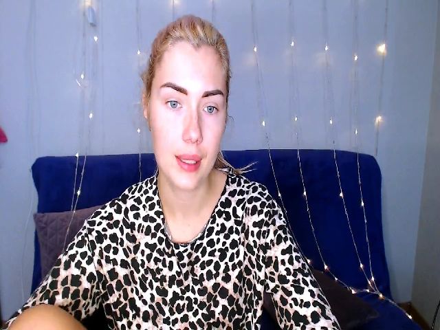 Live sex webcam photo for TrishKlein #269301676