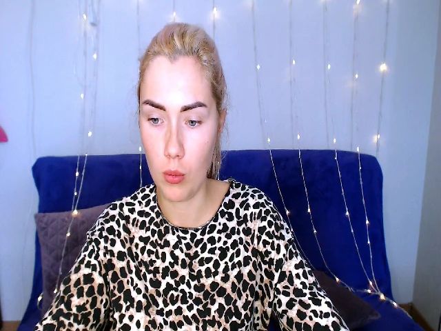 Live sex webcam photo for TrishKlein #269303320