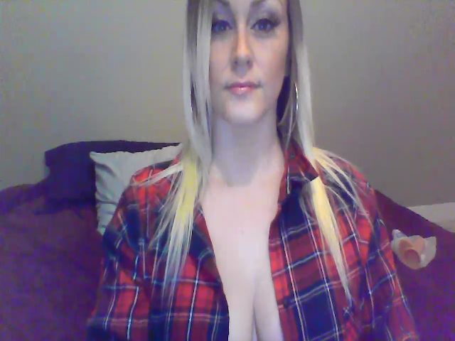 Live sex webcam photo for XoTiff #269300714