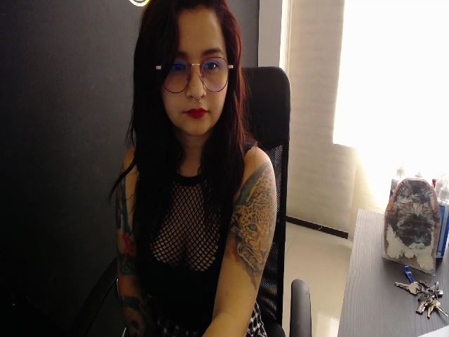 Live sex webcam photo for MissTiara_ #269311939