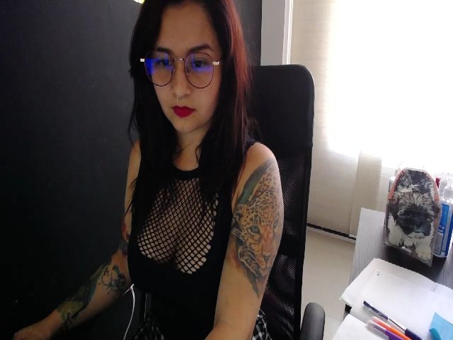 Live sex webcam photo for MissTiara_ #269314200