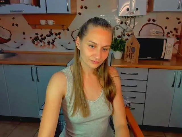 Live sex webcam photo for RitaMay #269302406