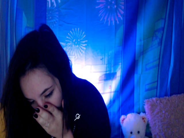 Live sex webcam photo for Meowny #269299602