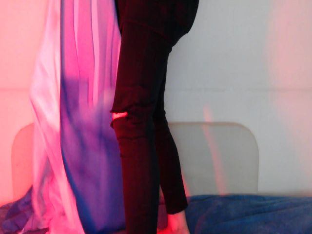 Live sex webcam photo for Meowny #269313966