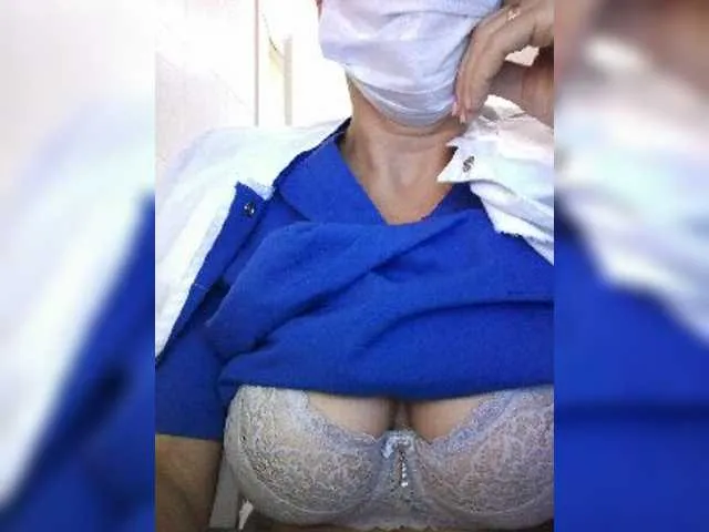 Live sex webcam photo for Camellia5151 #269305502