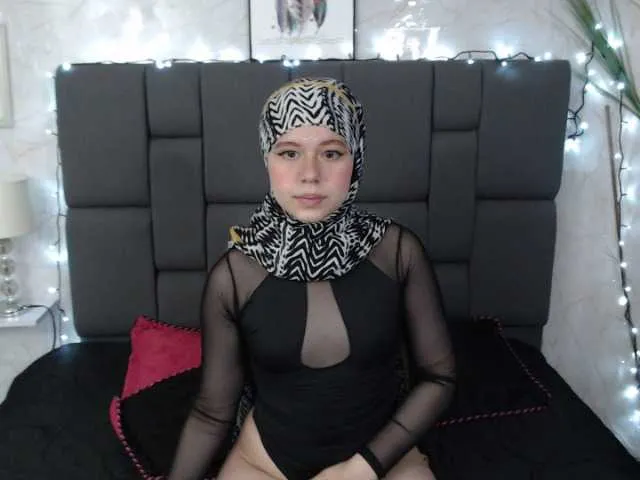 Live sex webcam photo for haddy18 #269306527