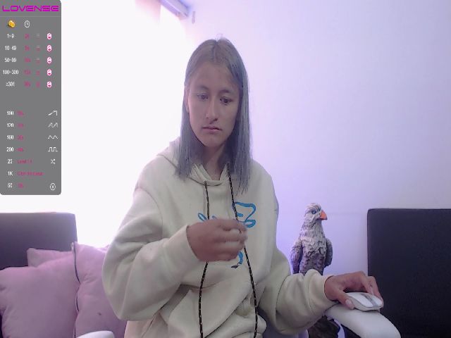 Live sex webcam photo for Silvana_21_ #269312446