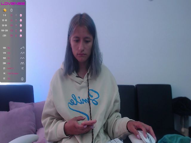 Live sex webcam photo for Silvana_21_ #269313599