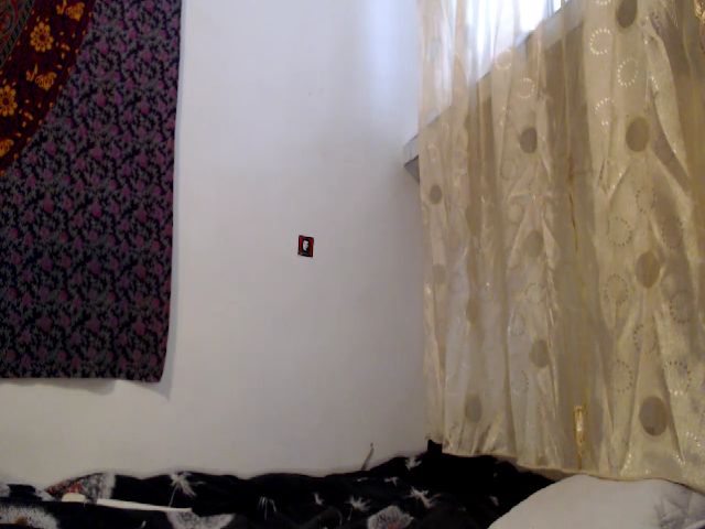 Live sex webcam photo for Cristine__ #269304853