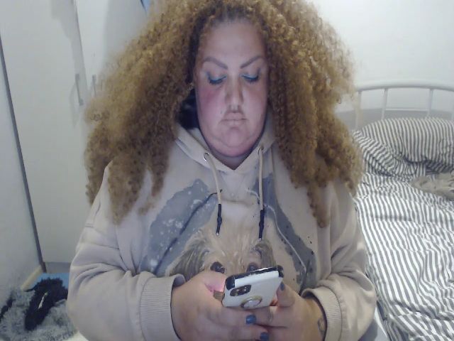 Live sex webcam photo for Smiley_doll #269312172