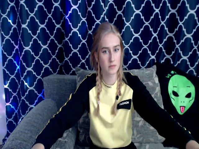 Live sex webcam photo for Honey_dream #269313060